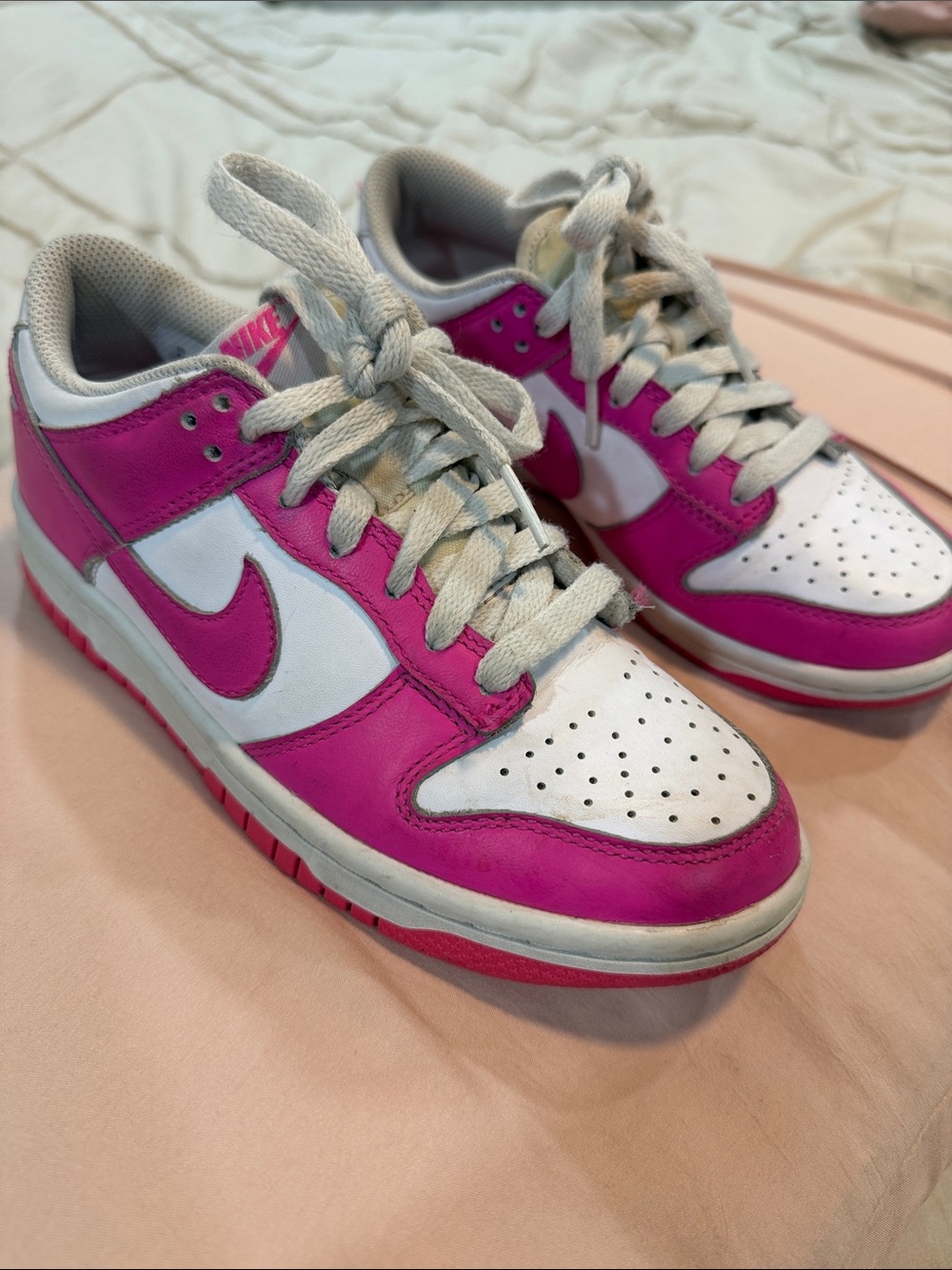 Nike Low-Top Dunks Sneakers in Hot Pink (fuscia) and White